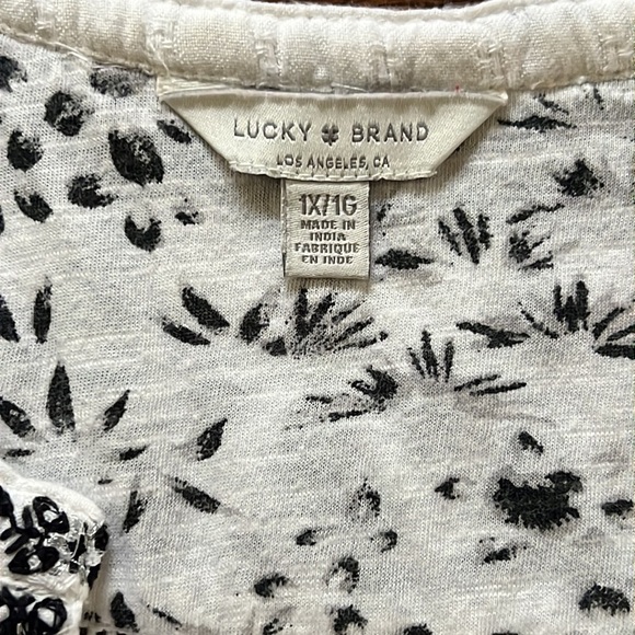 Lucky Brand Black and White V Neck Long Sleeve Blouse Notch Embroidery Size 1XL - Picture 7 of 8